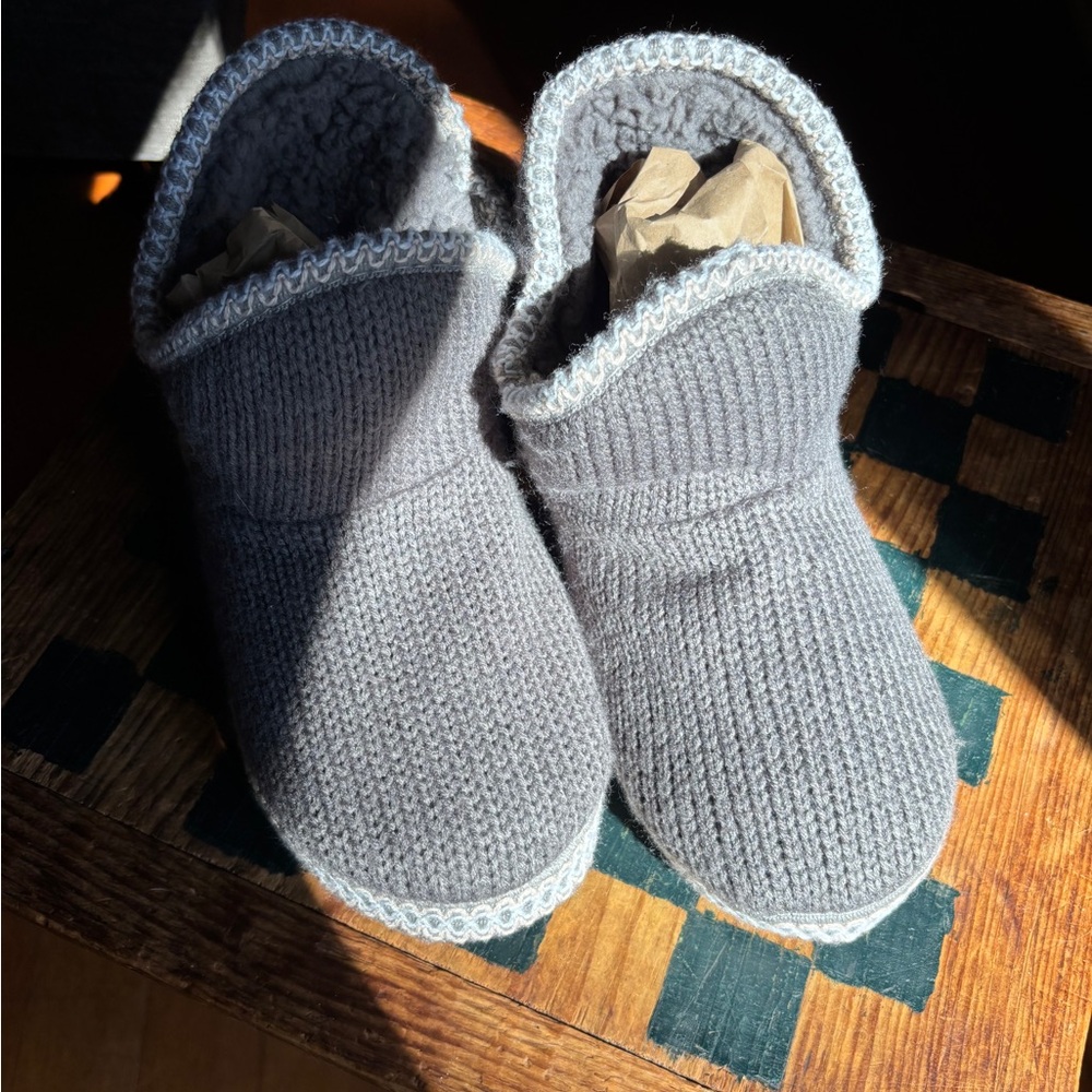 Muk Luks Gray Knit Slippers